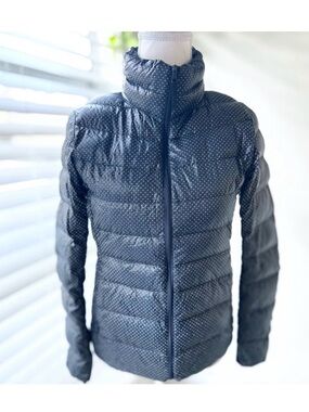 Uniqlo Women's Navy Puffer Jacket with White Dot Print